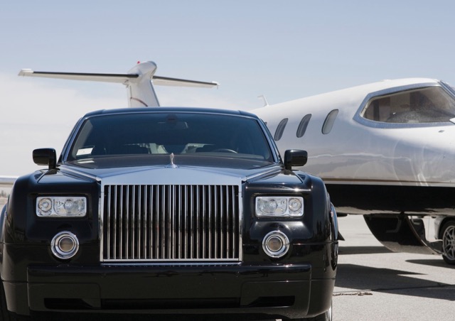 private-jet-concierge - limo-next-to-a-jet