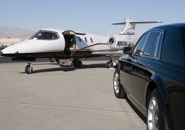 private-jet-car-landing