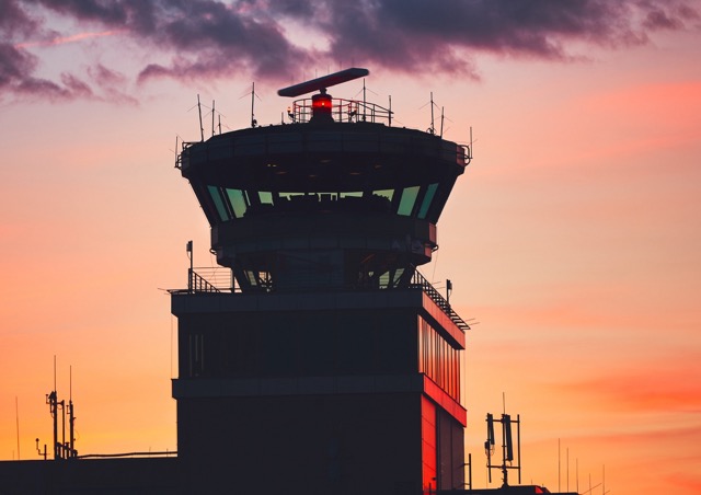 business-aviation-houstoon-tower-control