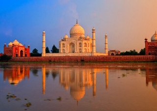 taj-mahal-india-one-of-the-wonder-of-the-world