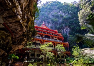 temple-in-a-wide-jungle-in-asia